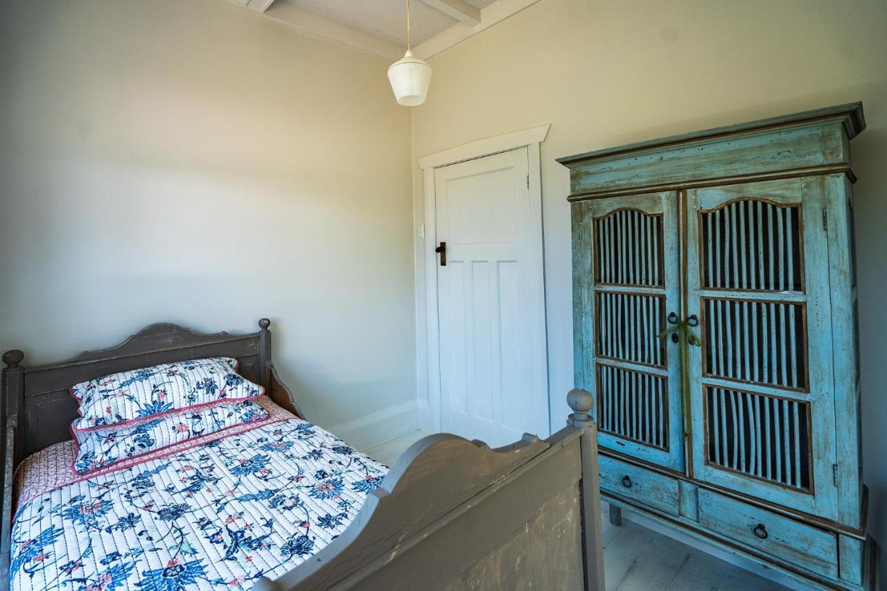 The Cottage On Beresford 러셀 외부 사진